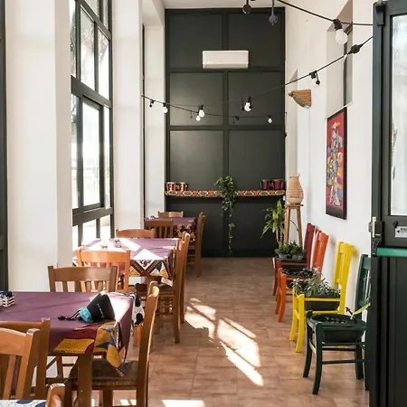 Beteyà Don Bosco Hostel *