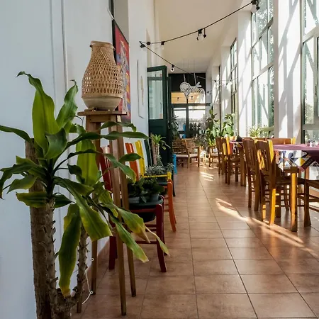Beteyà Don Bosco Hostel *